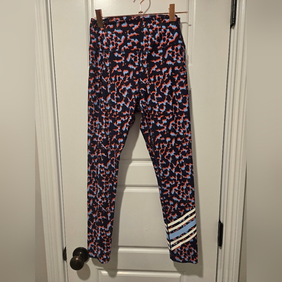 Addison Bay The Everyday Legging 2.0 Size Medium LIKE NEW - Picture 2 of 8